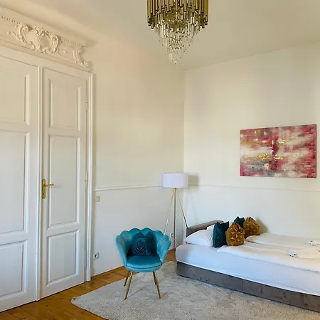 Apstay Center Deluxe ǀ Free Parking ǀ Self Check-in Apart Otel