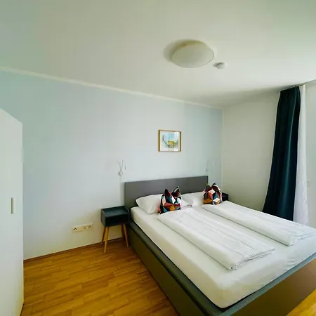 Апарт-готель Apstay Center Deluxe ǀ Parking ǀ Self Check-in 3*