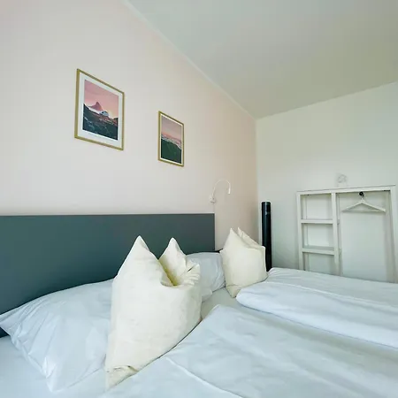 Apstay Center Deluxe ǀ Parking ǀ Self Check-in Апарт-готель 3*
