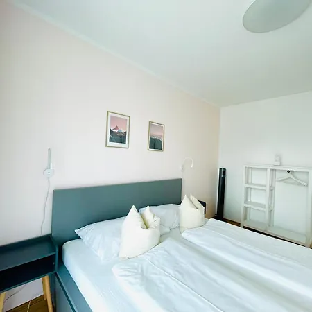 Apstay Center Deluxe ǀ Parking ǀ Self Check-in 3* Грац