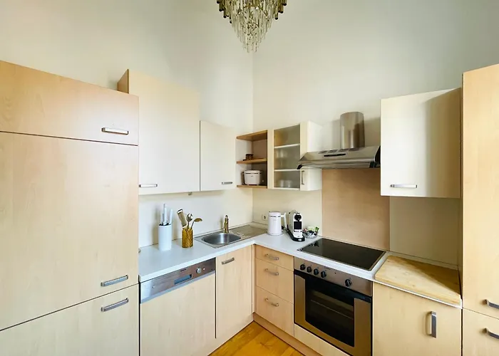 Apart-hotel Apstay Center Deluxe ǀ Parking Option ǀ Self Check-in Graz