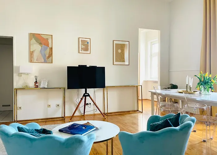 Apstay Center Deluxe ǀ Parking Option ǀ Self Check-in Apart-hotel Graz