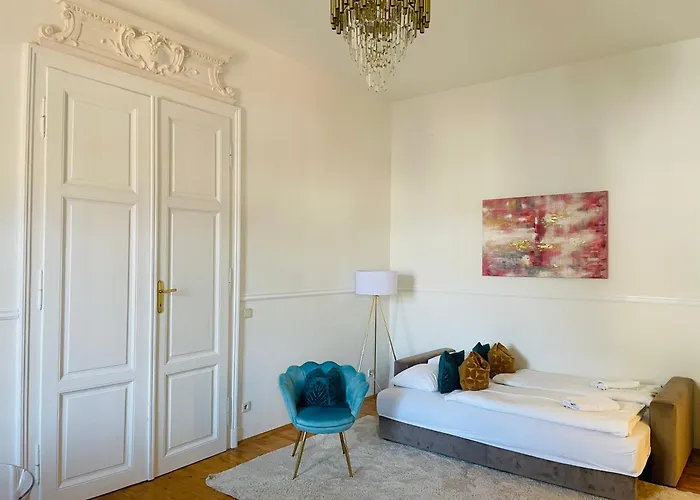 Apstay Center Deluxe ǀ Parking Option ǀ Self Check-in Апарт-готель