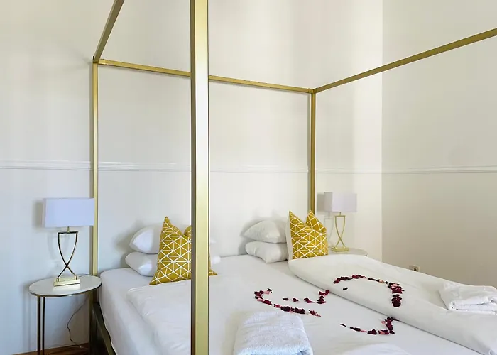 Апарт-готель Apstay Center Deluxe ǀ Parking Option ǀ Self Check-in 4*